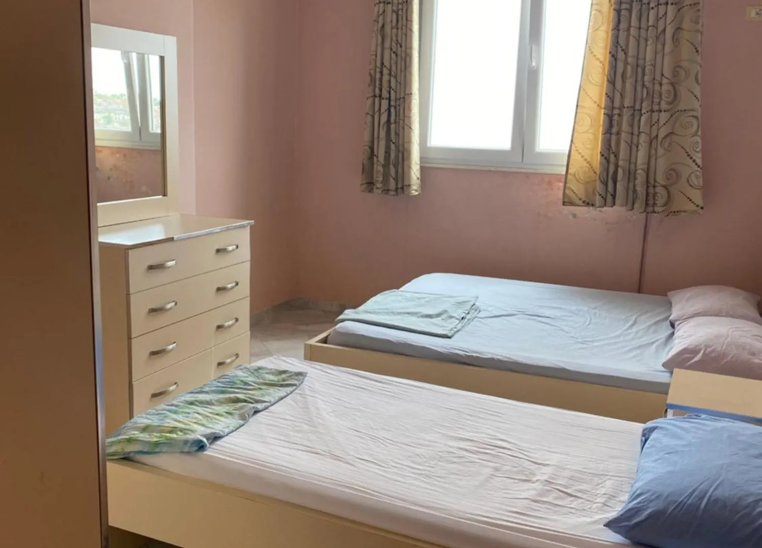 Seaside Apartment In Shëngjin